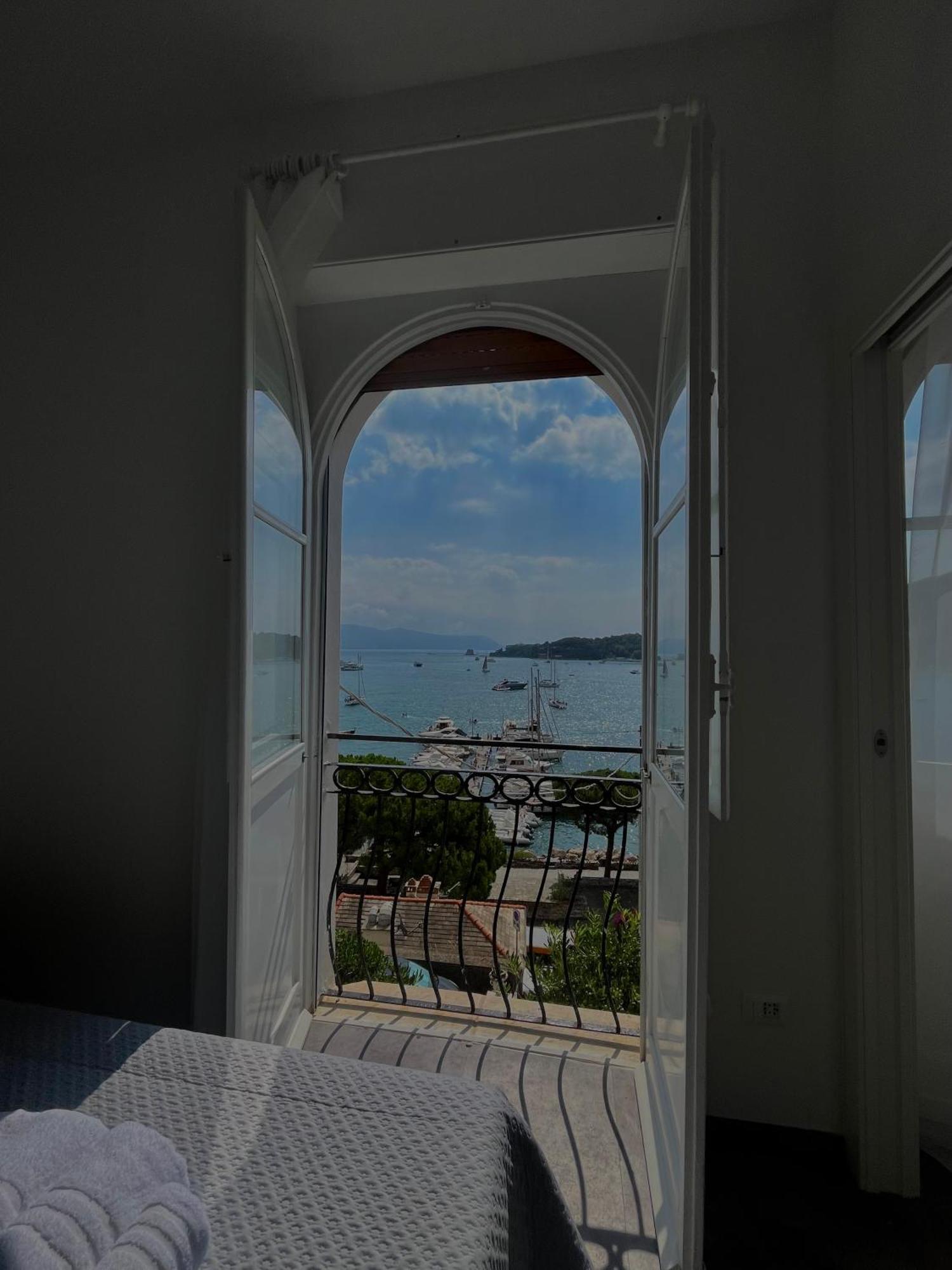 Le Finestre Veneris Hotel Porto Venere Bagian luar foto