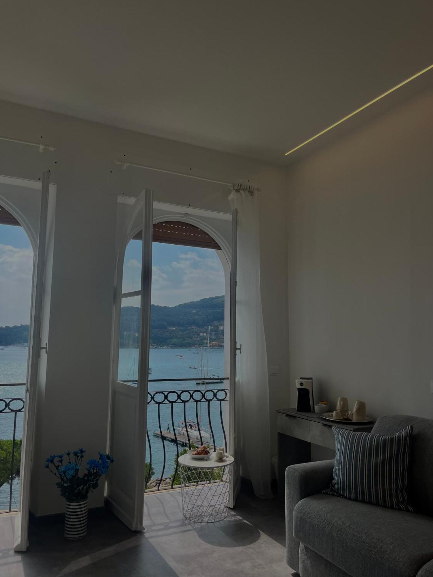 Le Finestre Veneris Hotel Porto Venere Bagian luar foto