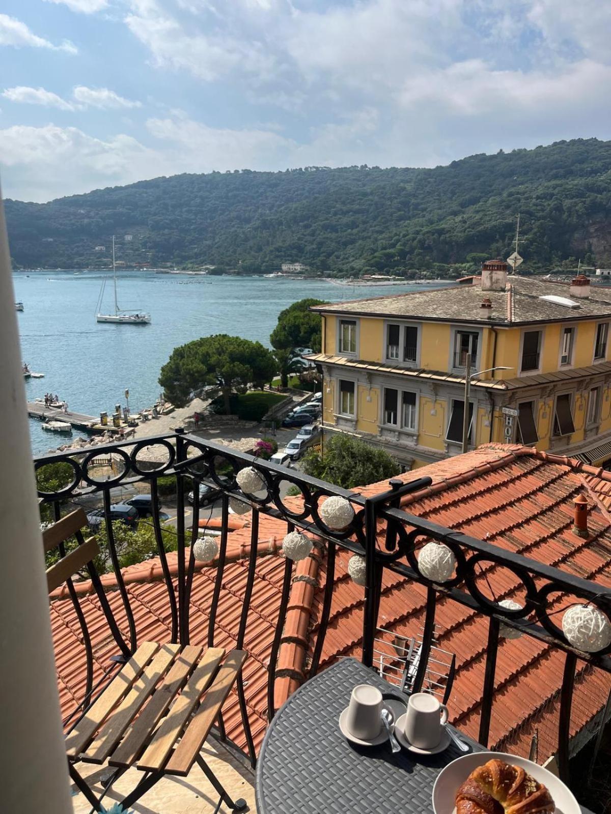 Le Finestre Veneris Hotel Porto Venere Bagian luar foto
