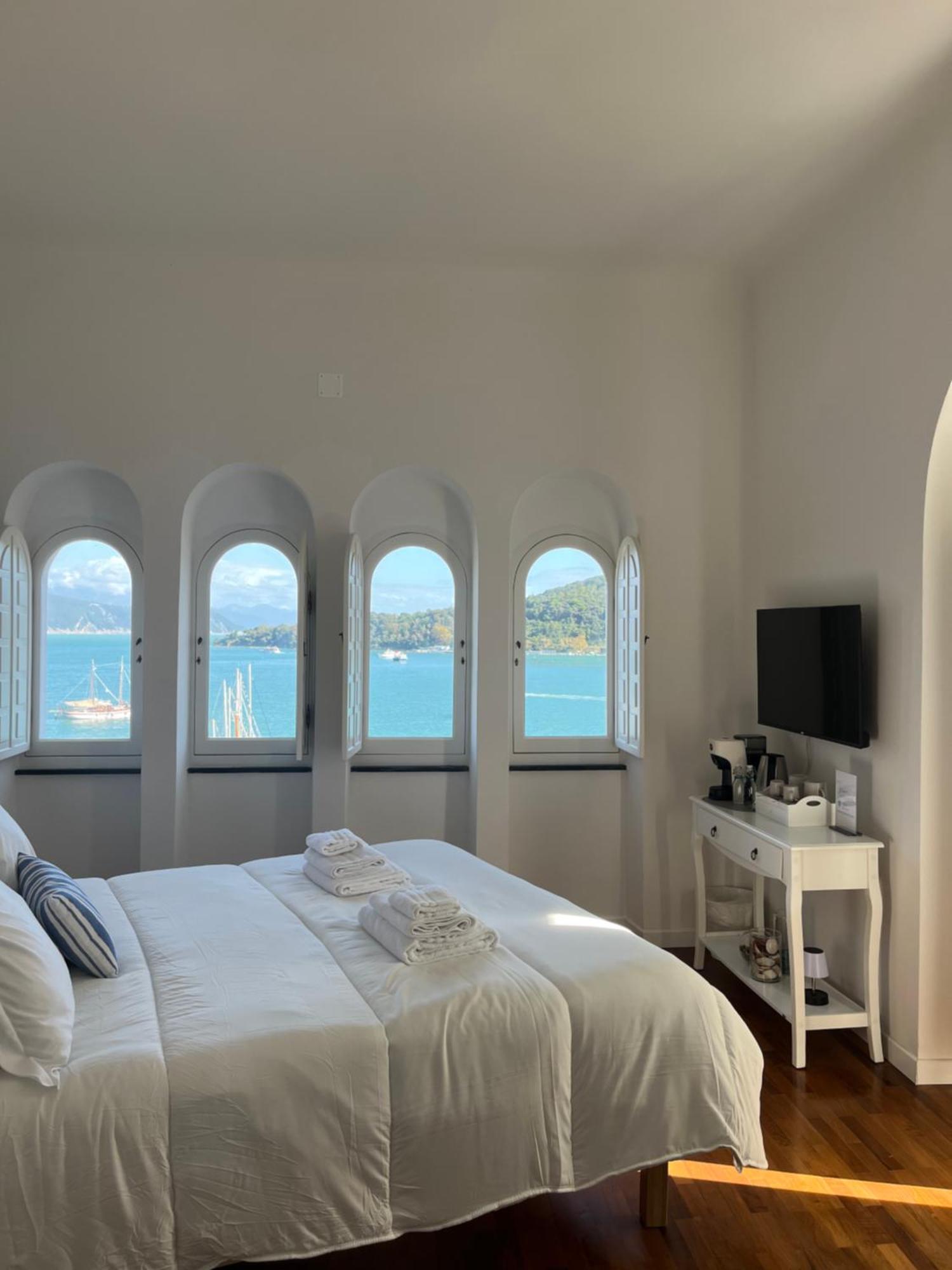 Le Finestre Veneris Hotel Porto Venere Bagian luar foto