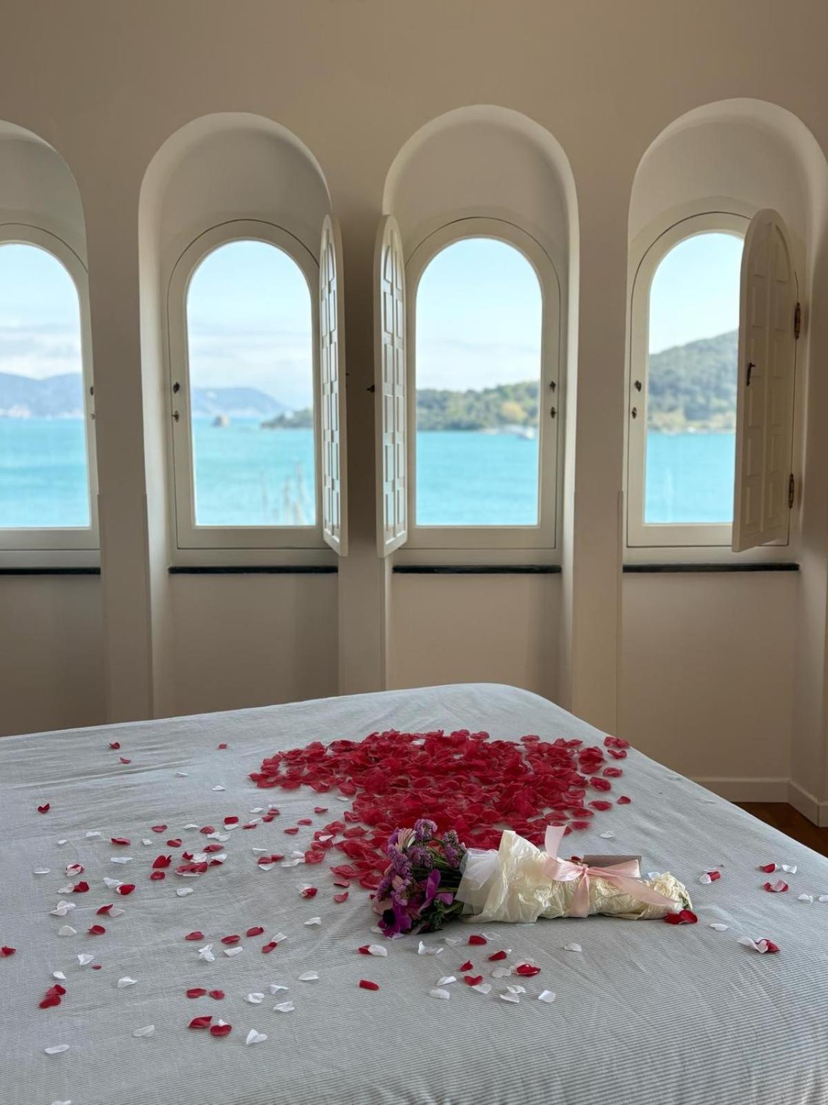 Le Finestre Veneris Hotel Porto Venere Bagian luar foto